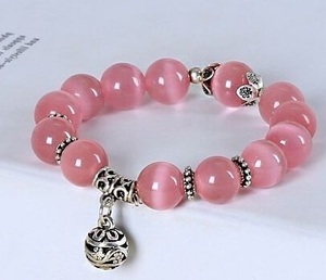 Premium Traditional Resin <b>Bracelet</b> with Modern Decorative Finish Stylish Jewelry for Boutique and Online Stores - Product Image 3