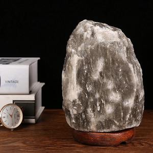 Lampe au sel de l'Himalaya avec cristaux blancs rouges gris sculptés Style fleur lumière blanche chaude lampe au sel en cristal - Product Image 3