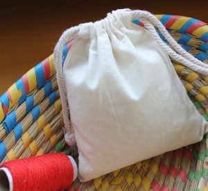 Sac à graines à cordon personnalisé avec logo, durable, lavable, imprimé, blanc, portable, en tissu tissé, résistant à l'eau, écologique, promotionnel - Product Image 4