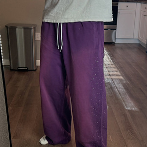 Pantalon de jogging décontracté pour homme, coupe large, taille élastique avec cordon de serrage, ourlet déchiré, effet délavé soleil, orné de strass, style streetwear - Product Image 5