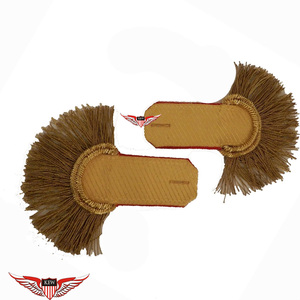Epaulettes de Lujo con Flecos Dorados Estilo Napoleón de la Marca KEW, Personalizables, Bordados con Hilo de Oro de Alta Calidad - Product Image 1