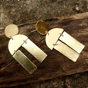 Pendientes de Latón Resistentes al Agua, Acabado Duradero, Pendientes de Latón con Acabado Liso, Precio de Fábrica al por Mayor, Artesanía en Metal - Product Image 2