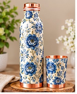 Botella de Agua de Cobre Hecha a Mano con Taza y Tapa, Diseño Floral Verde Azulado, Juego de Bebidas Portátil y Ecológico para Viajes - Product Image 6