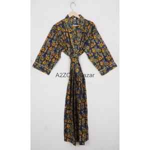 Kimono léger en coton 100% fait main à imprimé floral, idéal pour l'été, le spa, comme peignoir, ou comme robe de nuit romantique longue, ou comme tenue de plage ou de bikini. - Product Image 2