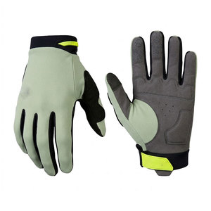 Gants de motocross classiques pour hommes avec support de poignet sécurisé et construction respirante pour les activités de conduite en extérieur - Product Image 1