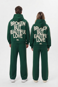 Ensemble de survêtement unisexe personnalisé et écologique avec broderie effet vieilli, comprenant un sweat à capuche et un pantalon de jogging empilé - Product Image 2