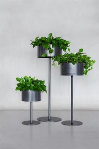 Soportes de Metal Modernos y Minimalistas para Plantas de Interior con Diseño Circular, Acabado con Recubrimiento de Polvo Blanco - Product Image 3