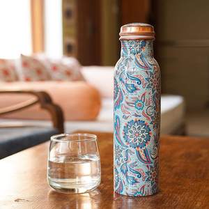 Botella de Agua de Cobre con Tapa y Diseño Floral Paisley, Portátil para Uso Doméstico - Product Image 3