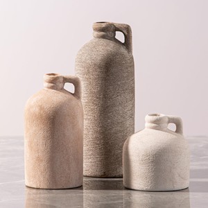 Ensemble de vases sculpturaux en céramique faits à la main, vente en gros, Moradabad, Inde - Product Image 1