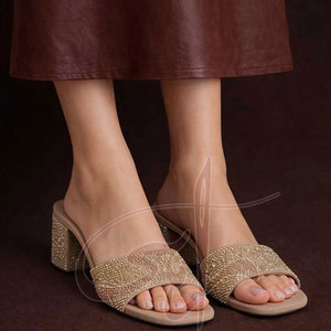 Tacones de Mujer de Primera Calidad, Fabricados en Pakistán, Nuevo Diseño Personalizado, Sandalias de Moda con Estampado Antideslizante - Product Image 3