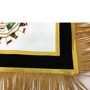 Tablier maçonnique personnalisé brodé avec franges dorées, design symbolique en velours blanc et noir, forme carrée, insigne à coudre, style classique - Product Image 4