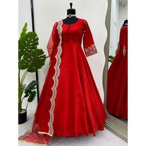 ผ้าไหมทาฟต้ามีกระดุมงานปักลายพร้อมด้ายสีแดง - Product Image 3