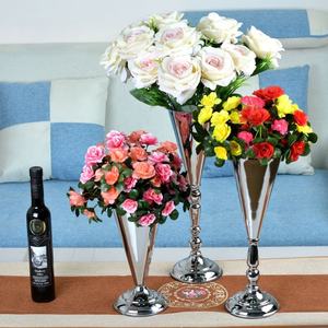 แจกันทรงแตรโลหะทันสมัยหรูหราสำหรับวางดอกไม้ ใช้เป็นที่ใส่แหวนผ้าเช็ดปากในงานแต่งงาน และตกแต่งด้วยดอกไม้แห้ง คุณภาพสูง - Product Image 3