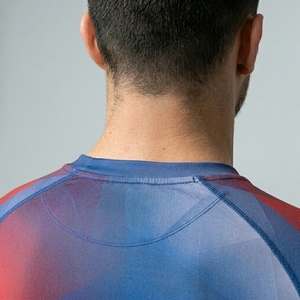 Camiseta Deportiva de Compresión Personalizada para Hombre, Manga Corta, para Running, Fitness, Gimnasio y Entrenamiento - Product Image 4