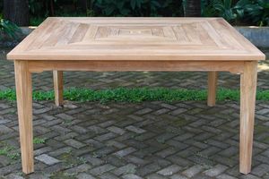 Mesa de Comedor Berkshire Square 150x150 de Madera de Teca Sólida, No Plegable, Acabado Bien Lijado, para Uso en Exteriores - Product Image 2