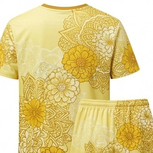 Conjunto de camiseta y pantalones cortos esenciales para el día a día, tela suave, ajuste cómodo, perfecto para viajar - Product Image 5