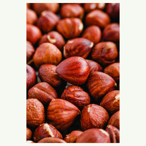Avellanas de sabor natural, cultivadas de forma orgánica, con cáscara y sin cáscara, listas para el mercado. - Product Image 1