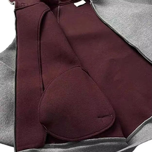 Une usine OEM produit ce sweat-shirt pour homme avec logo personnalisé pour les acheteurs internationaux de vêtements haut de gamme destinés à l'exportation. - Product Image 3