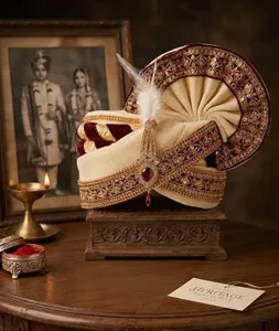 Turbante Tradicional Indio para Novio, Color Crema Marrón, de Terciopelo, con Adorno de Rubí Kalgi, Diseño de Alta Costura para Bodas Reales, Venta al Por Mayor - Product Image 2