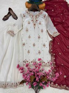 Realza la Belleza de tu Armario con este Conjunto Moderno de Kurta y Salwar Kameez para Fiestas, Recién Lanzado - Product Image 4