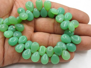 Crisoprasa Verde Calcedonia Lágrima Lisa de 8 Pulgadas, Hilo de Cuentas Sueltas de 10x8 a 12x10mm para Fabricación de Joyas, Suministro al por Mayor - Product Image 1