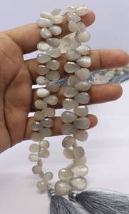 Perles de pierre de lune de Ceylan naturelle facettées en forme de poire, perles de pierre de lune Siloni facettées en forme de poire pour la fabrication de bijoux, vente en gros - Product Image 2