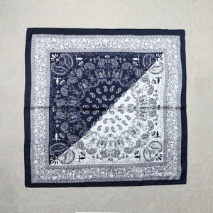 Écharpe carrée réversible pour femme, motif Paisley, bleu marine et blanc, pour un usage quotidien au printemps, impression numérique, légère et durable - Product Image 5