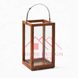 Décorations intérieures et extérieures Nouveau design Lanterne t-light de table de petite taille Lanterne à bougie suspendue en bois naturel faite à la main - Product Image 2