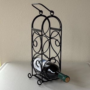 Présentoir à vin enroulable avec design à boucles ornées, finition métal noir, support de rangement pour bouteilles sur comptoir, autoportant - Product Image 2