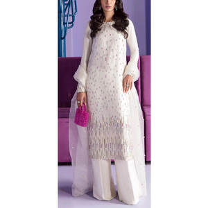 Robe de soirée élégante pour femmes en vente, services OEM, col rond, décontractée, toutes tailles disponibles, logo personnalisé, été, personnalisation complète - Product Image 1