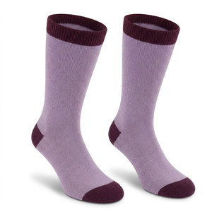 Chaussettes de football respirantes pour le sport, construction flexible, tissu anti-transpiration, chaussettes de performance pour l'entraînement - Product Image 1