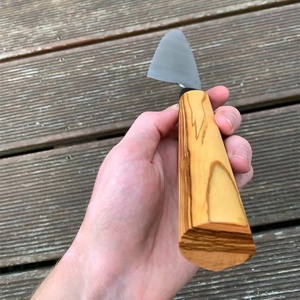 Cuchillo de Chef de Acero Inoxidable de 13 Pulgadas Hecho a Mano por Ahmad Fabric con Funda de Cuero y Mango Elegante Personalizable - Product Image 4