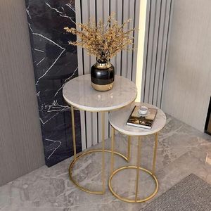 Table d'appoint vintage en fer pour un style intérieur classique, idéale pour les salons, chambres, zones de lecture, cafés, restaurants et hôtels - Product Image 1