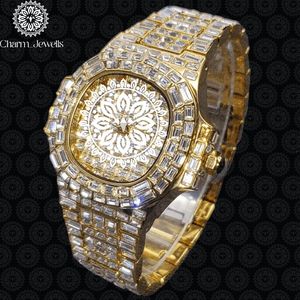 Reloj Charm_Jewells de Lujo para Hombre, en Oro Amarillo con Diamantes, Acero Inoxidable, Esfera Analógica Mecánica de 40 mm, Resistente al Agua 10 Bar - Product Image 2
