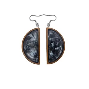 Boucles d'oreilles en résine faites à la main avec de vraies fleurs séchées, bijoux élégants et légers pour femmes, accessoires de mode, cadeau pour femmes ou filles - Product Image 5