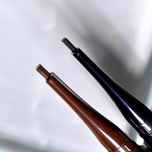 [Beauty People] Crayon de définition pour le contour des yeux, application fluide, cosmétiques coréens, Crayon à contour Cheolbyeoknyeo à pointe carrée - Product Image 1