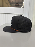 Casquette Snapback 5 Panneaux Haute Qualité Personnalisable avec Patch Tissé et Découpe Laser Perforée pour Activités de Plein Air, Style Sportif, Fabriquée au Vietnam