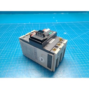 Module d'interface I/O Lam Research 2300 Exelan Flex45 d'occasion, comme il est, pièces d'équipement semi-conducteur de génération précédente - Product Image 1
