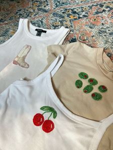Débardeur Femme Tendance en Coton Tricoté Doux Respirant Écologique Été OEM Vente en Gros Décontracté Broderie Perles - Product Image 3