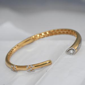 Openable VDS Women's Diamond Cuff <b>Bracelet</b> <b>14K</b> <b>Gold</b> | Lab Grown Brilliant Cut Diamonds | IGI Certified 19G Elegant Everyday Wear - Product Image 5