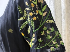 Vestido Midi Negro Bordado con Flores, Mangas Cortas, Estilo Boho, Vestido Casual de Algodón Tejido - Product Image 5