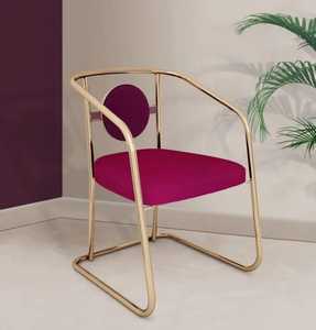 Silla de Comedor Moderna en Magenta Púrpura, Silla de Diseño con Estructura Dorada en Forma de C, Sillón de Terciopelo de Lujo, Asientos para Cafetería, Muebles Profesionales para Hotel - Product Image 1