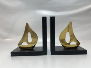 Artistic Decorative Aluminium Bookends Set | Premium Metal <b>Book</b> <b>Holder</b> <b>Stand</b> for Bookshelf, Home Office, Library, Study Desk - Product Image 5