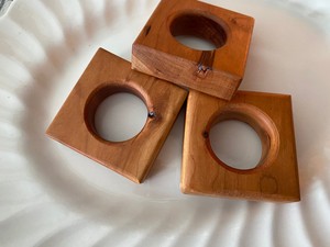 Porte-serviettes en bois écologique classique pour mariages et fêtes - Décoration de table pour la maison et les restaurants - Product Image 4