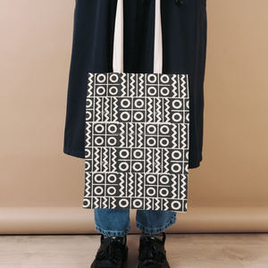 Sac fourre-tout imprimé de style vintage, grande capacité, voyage, shopping, sacs à vêtements pour femmes fabriqués à la main en Inde, à prix avantageux - Product Image 3