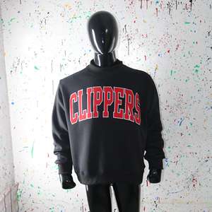 Sudadera CLIPPERS Negra con Cuello Alto, 100% Roja, Apliques Bordados, Cuello Ancho, CLUSH SPORTS - Product Image 2