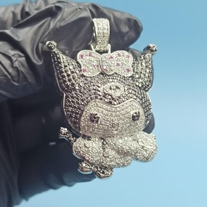 Colgante de Personaje de Dibujos Animados Totalmente Cubierto de Piedras, Colgante de Plata 925 Estilo Hip Hop, Diseño Personalizado, Colgante de Dos Tonos con Múltiples Piedras - Product Image 3