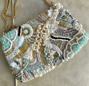 Handmade Seed <b>Beaded</b> Embroidered Crossbody Handbag with Adjustable Strap <b>Large</b> Capacity Zip Closure Fashionable Womens Purse - Product Image 5
