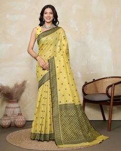 Sari de otoño reversible de viscosa y seda de diseño propio para mujer KV, estilo Bollywood, con blusa sin coser (amarillo) - Product Image 4