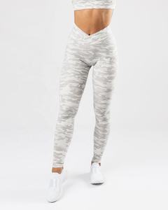 Nuevo Diseño Conjuntos Deportivos para Mujer de Secado Rápido, Sujetador de Yoga con Espalda Cruzada, Leggings de Cintura Alta con Efecto Push-Up, Conjuntos de Gimnasio para Mujer - Product Image 1